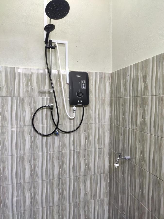 Rantau Panjang Private Pool Cassa Dinies, Wifi , Bbq,10 Pax 빌라 외부 사진
