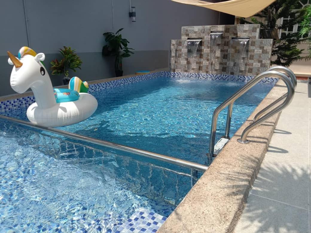 Rantau Panjang Private Pool Cassa Dinies, Wifi , Bbq,10 Pax 빌라 외부 사진